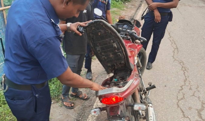 https://www.daily-bangladeshmirror.com/post/cttgram-renjer-11ti-jelay-puliser-bisesh-ovizane-greptar-238